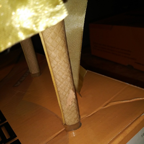 Shoes - Picture 4 of 4